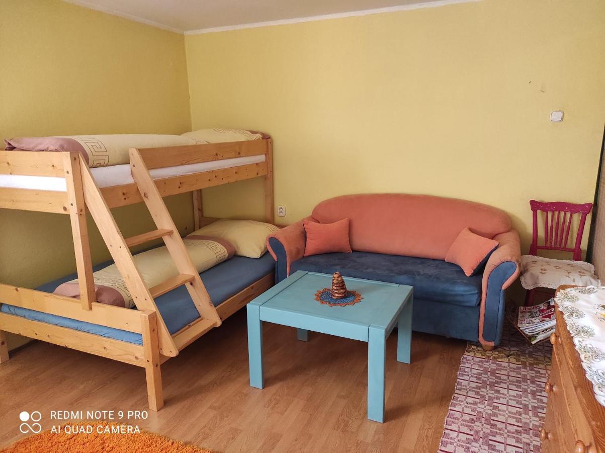 Privat Alma Homestay *
